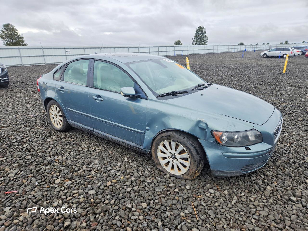 Volvo S40 2004