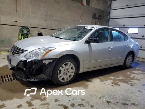 Nissan Altima 2012 - Zdjęcie 1 z 13