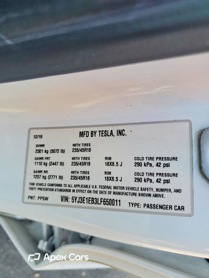 Tesla Model 3 2020
