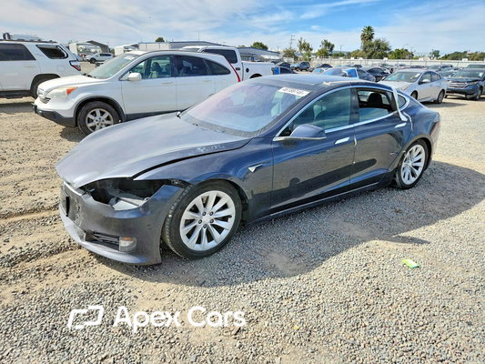 Tesla Model S 2018 - Image 1 of 13