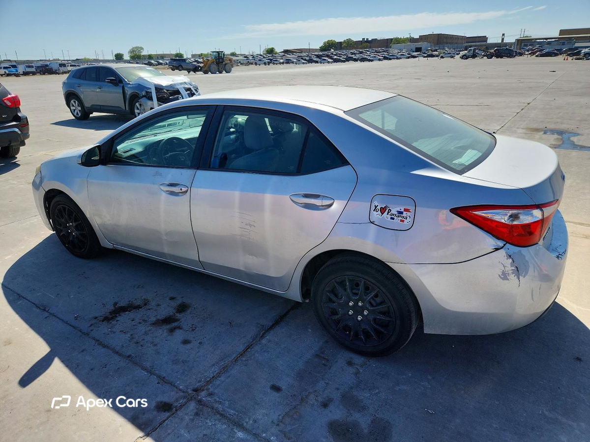 Toyota Corolla 2015