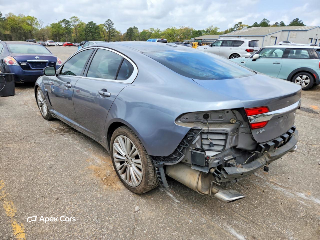 Jaguar XF 2012