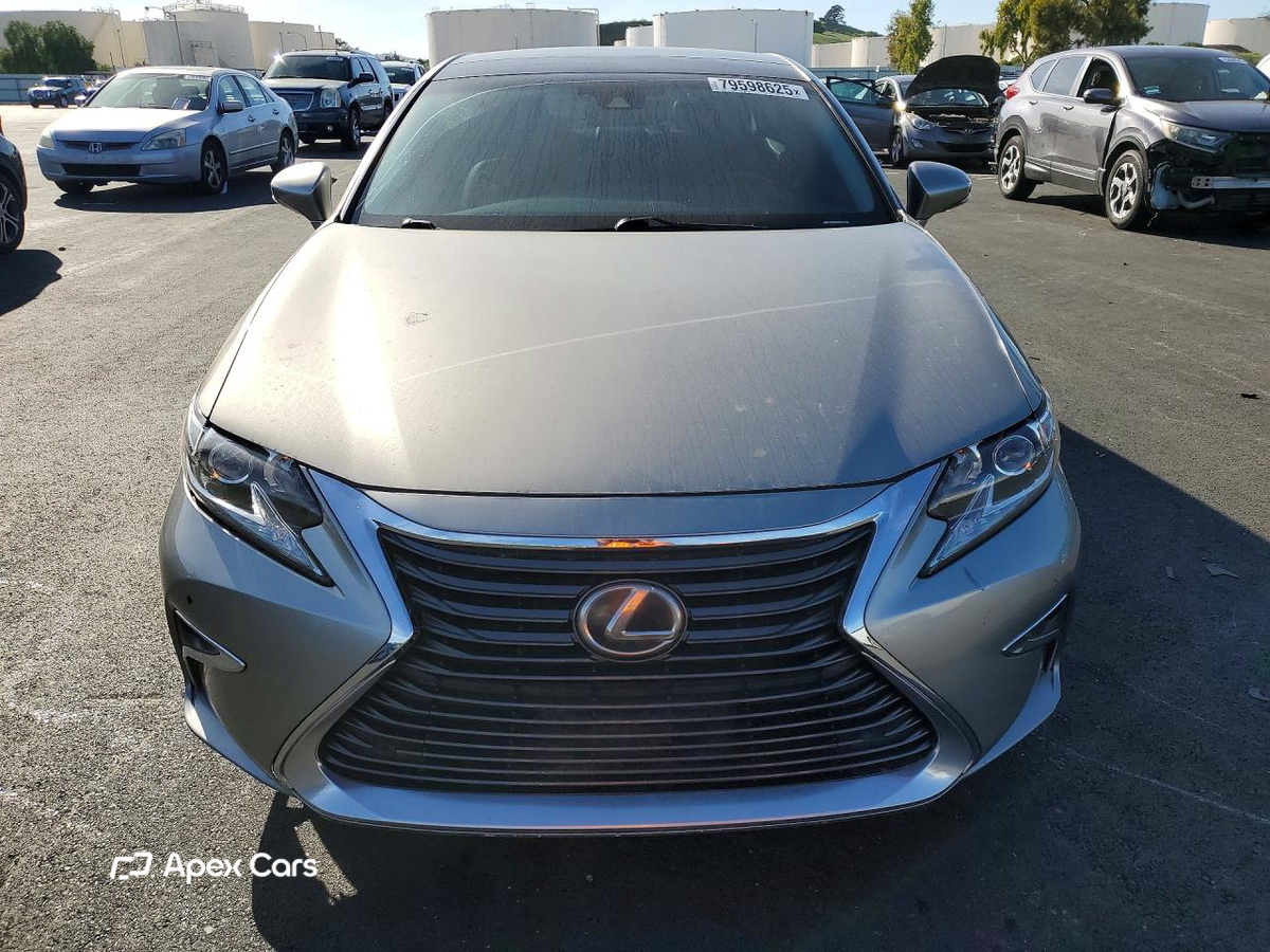 Lexus ES 2017