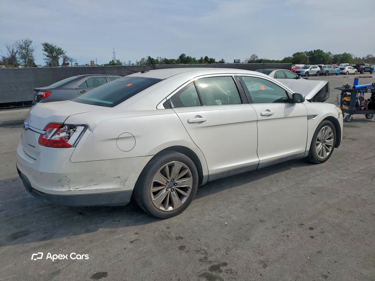 Ford Taurus 2011