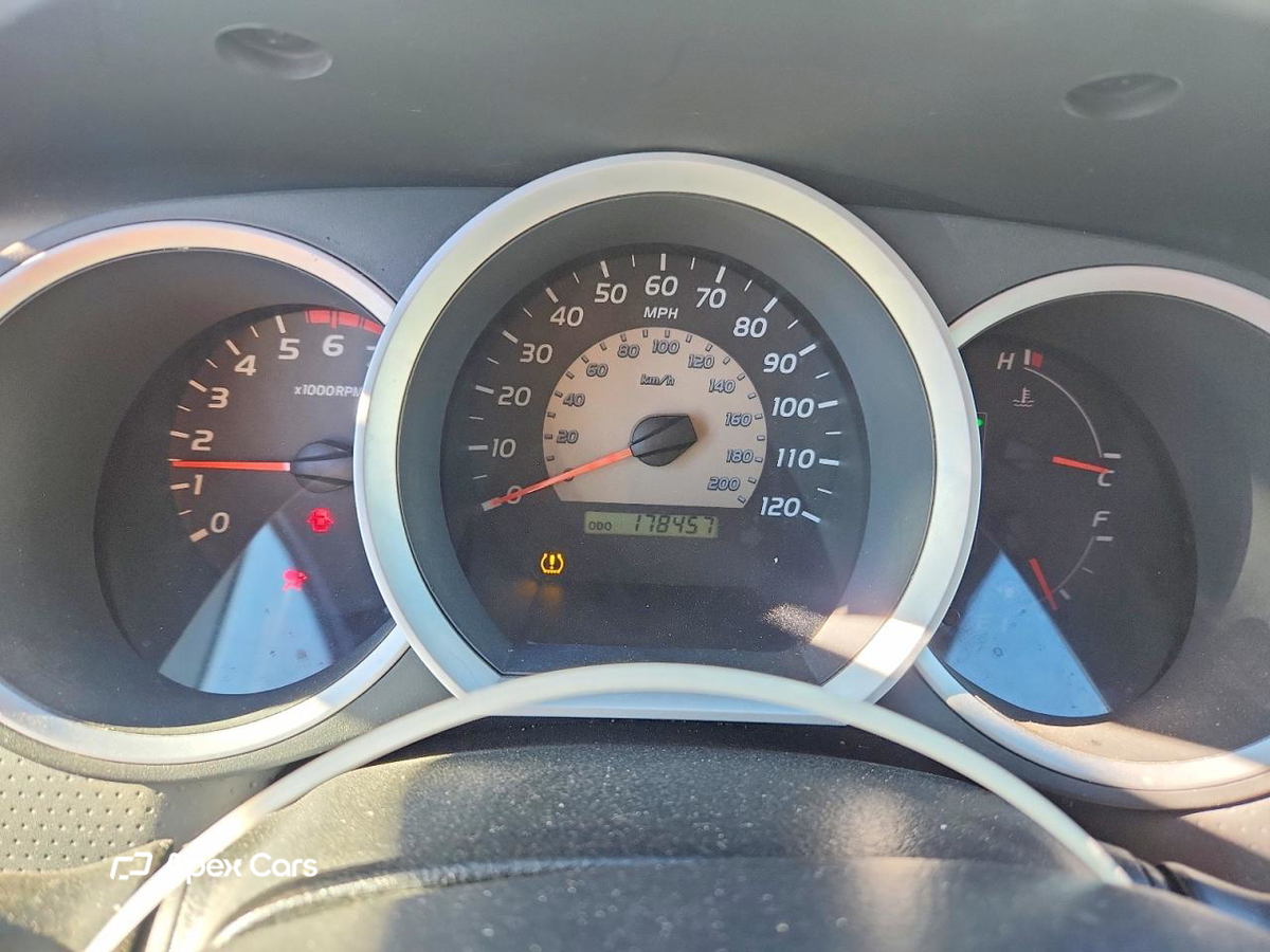 Toyota Tacoma 2010