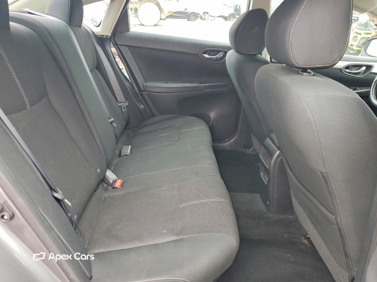 Nissan Sentra 2018
