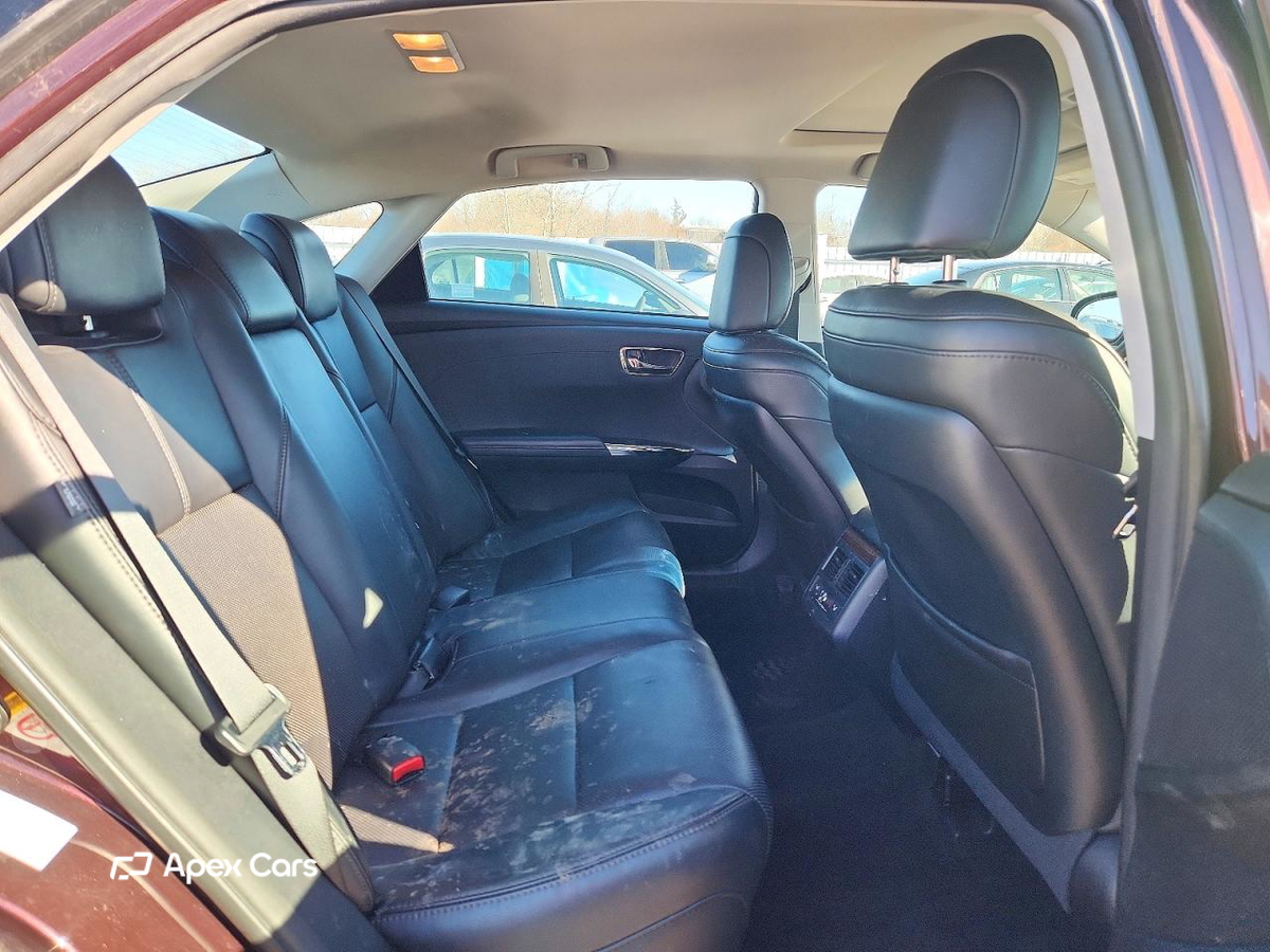 Toyota Avalon 2013