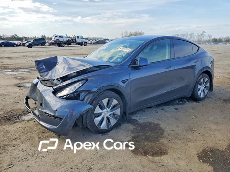 Tesla Model Y 2021 - Image 1 of 13