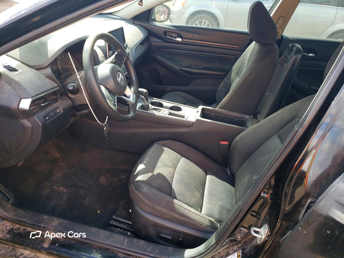 Nissan Altima 2020