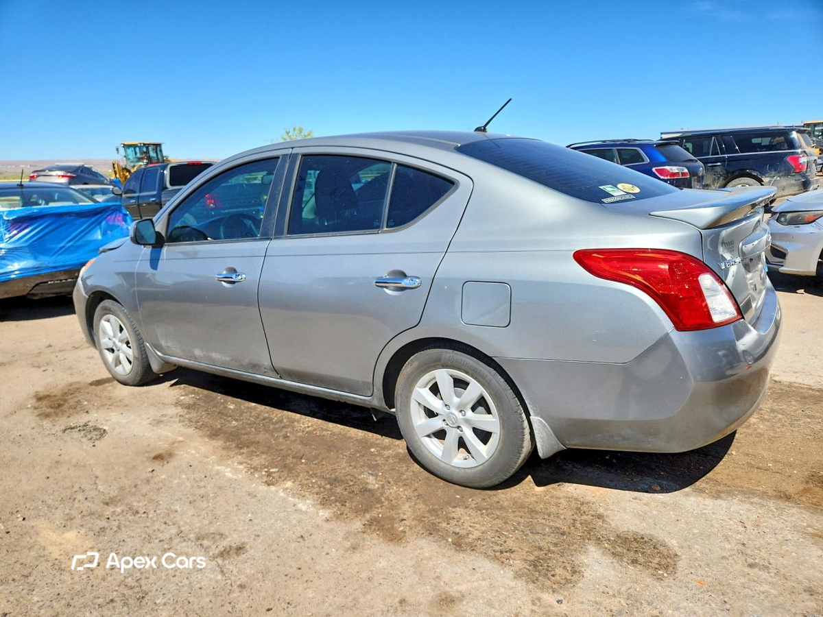 Nissan Versa 2013