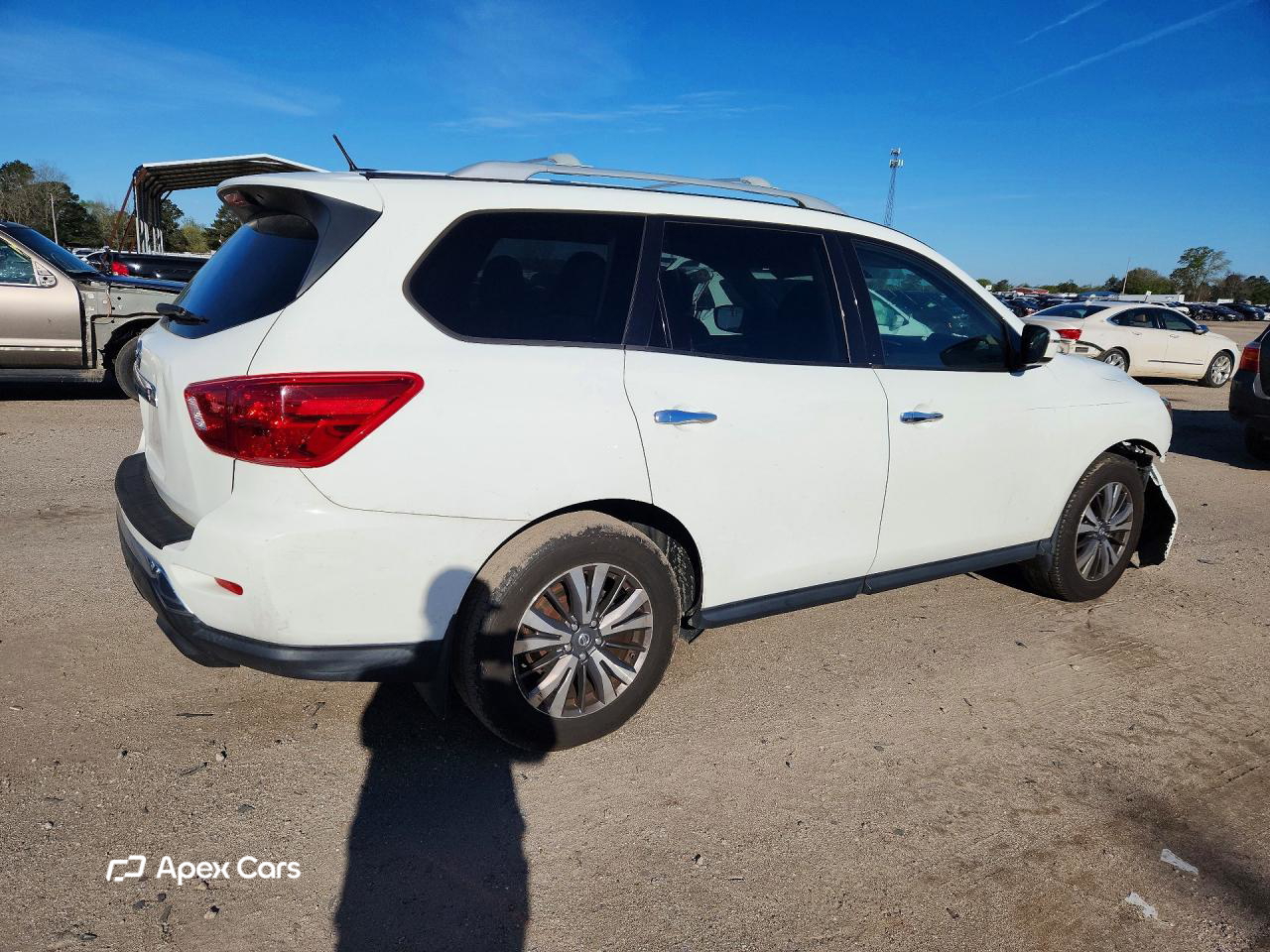 Nissan Pathfinder 2018