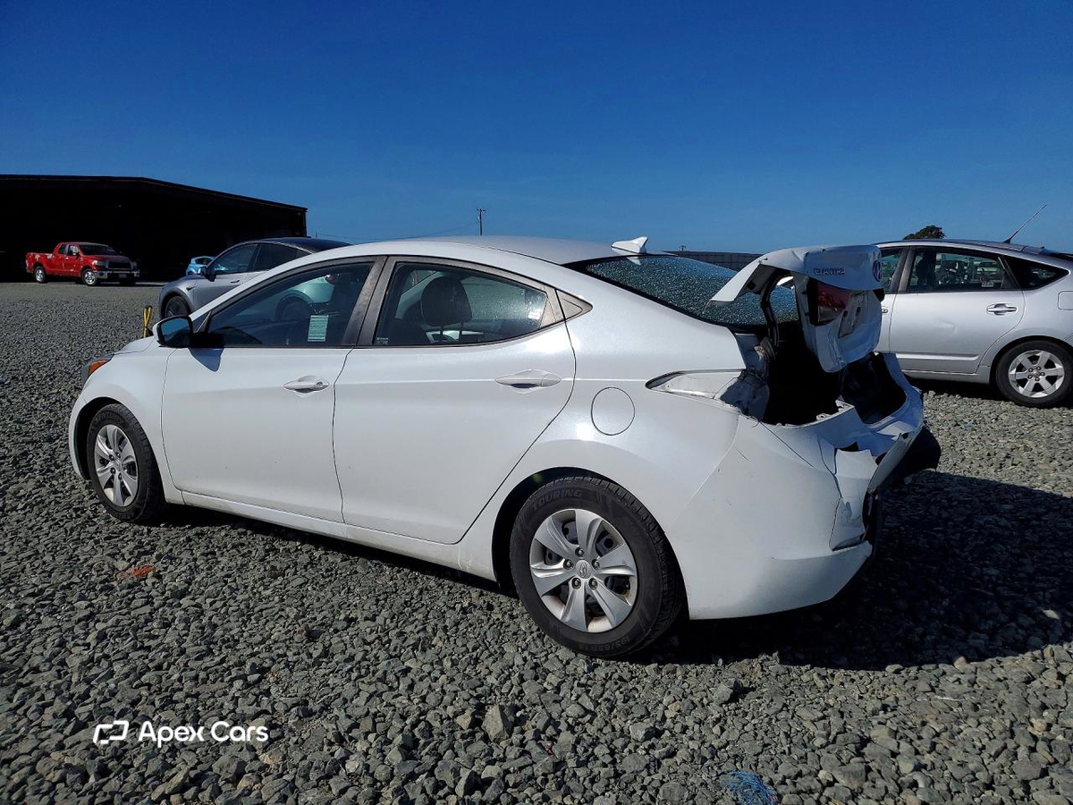 Hyundai Elantra 2016