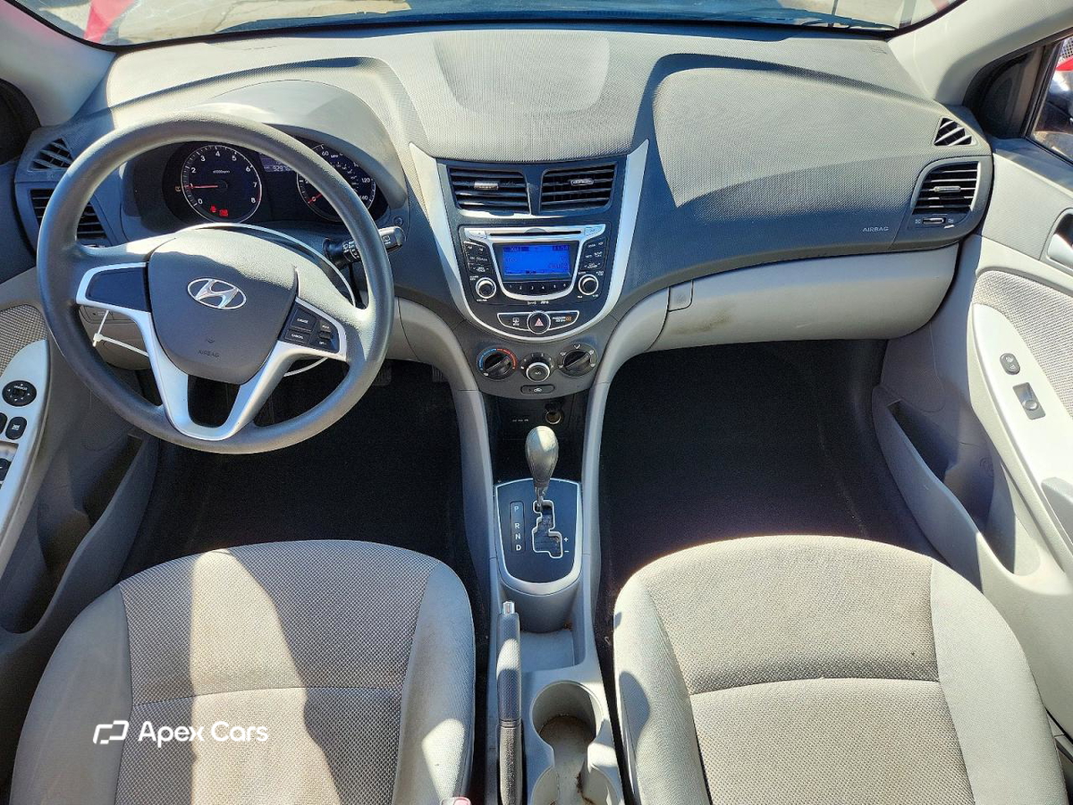 Hyundai Accent 2013