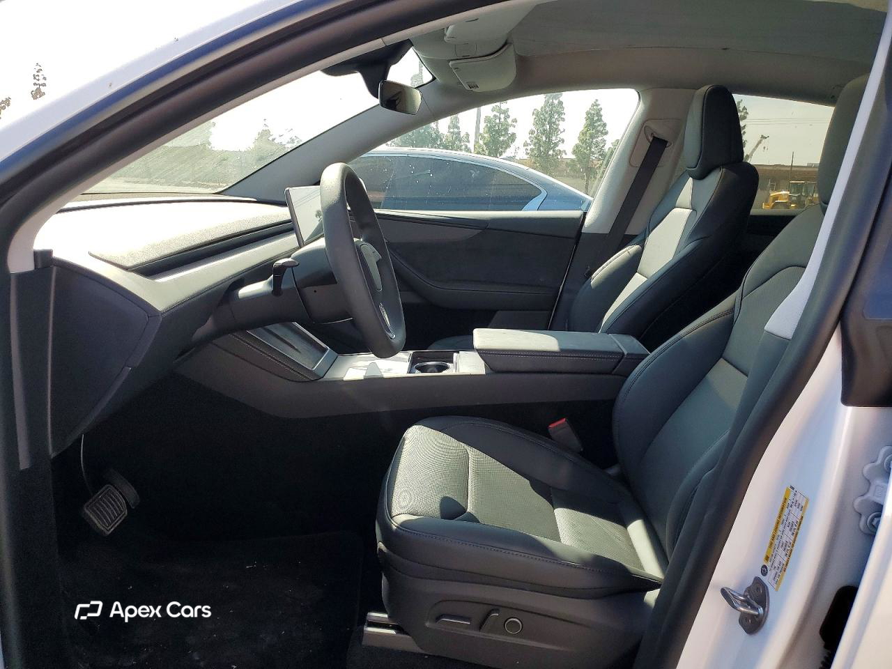 Tesla Model Y 2026