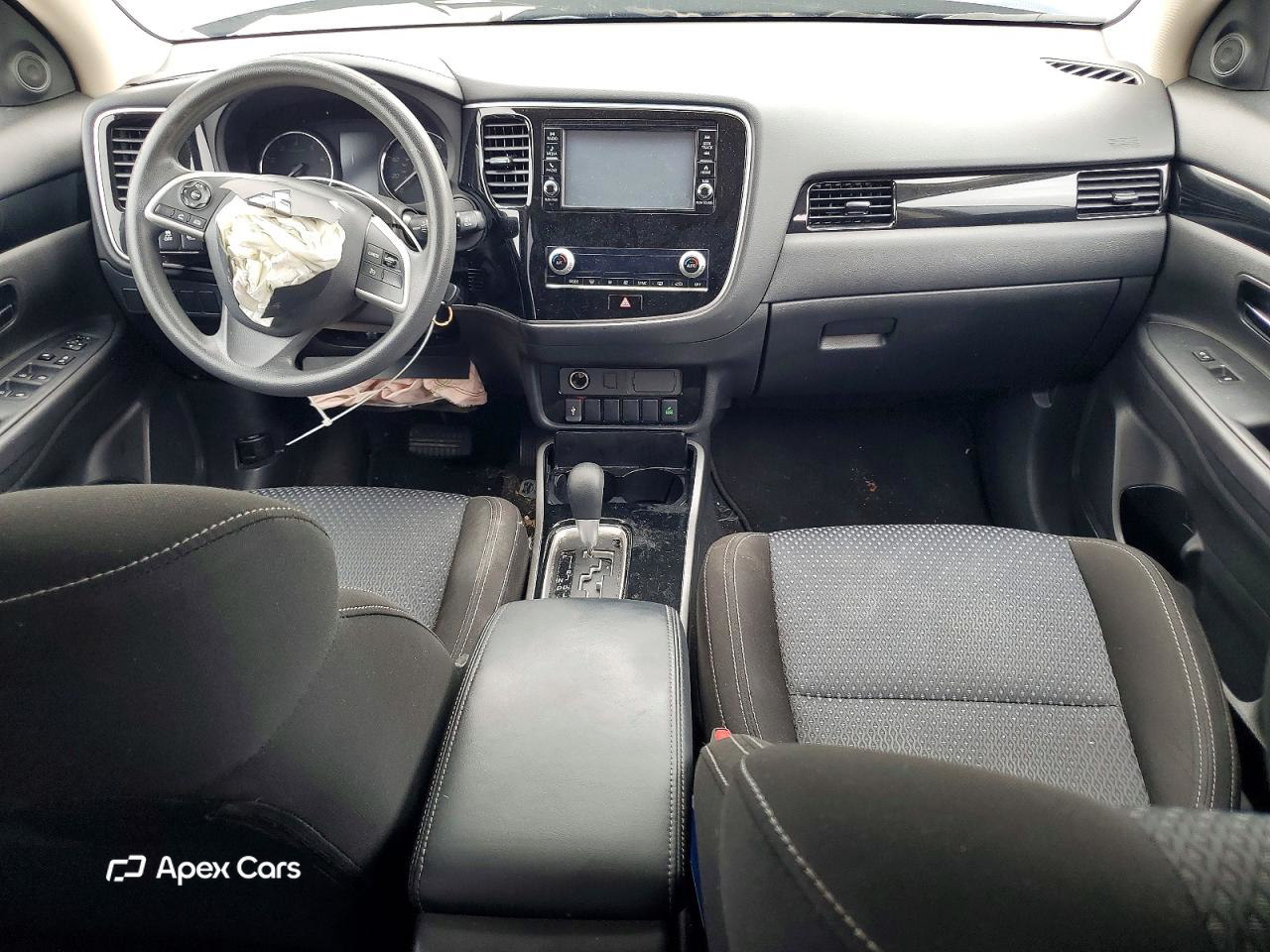 Mitsubishi Outlander 2020
