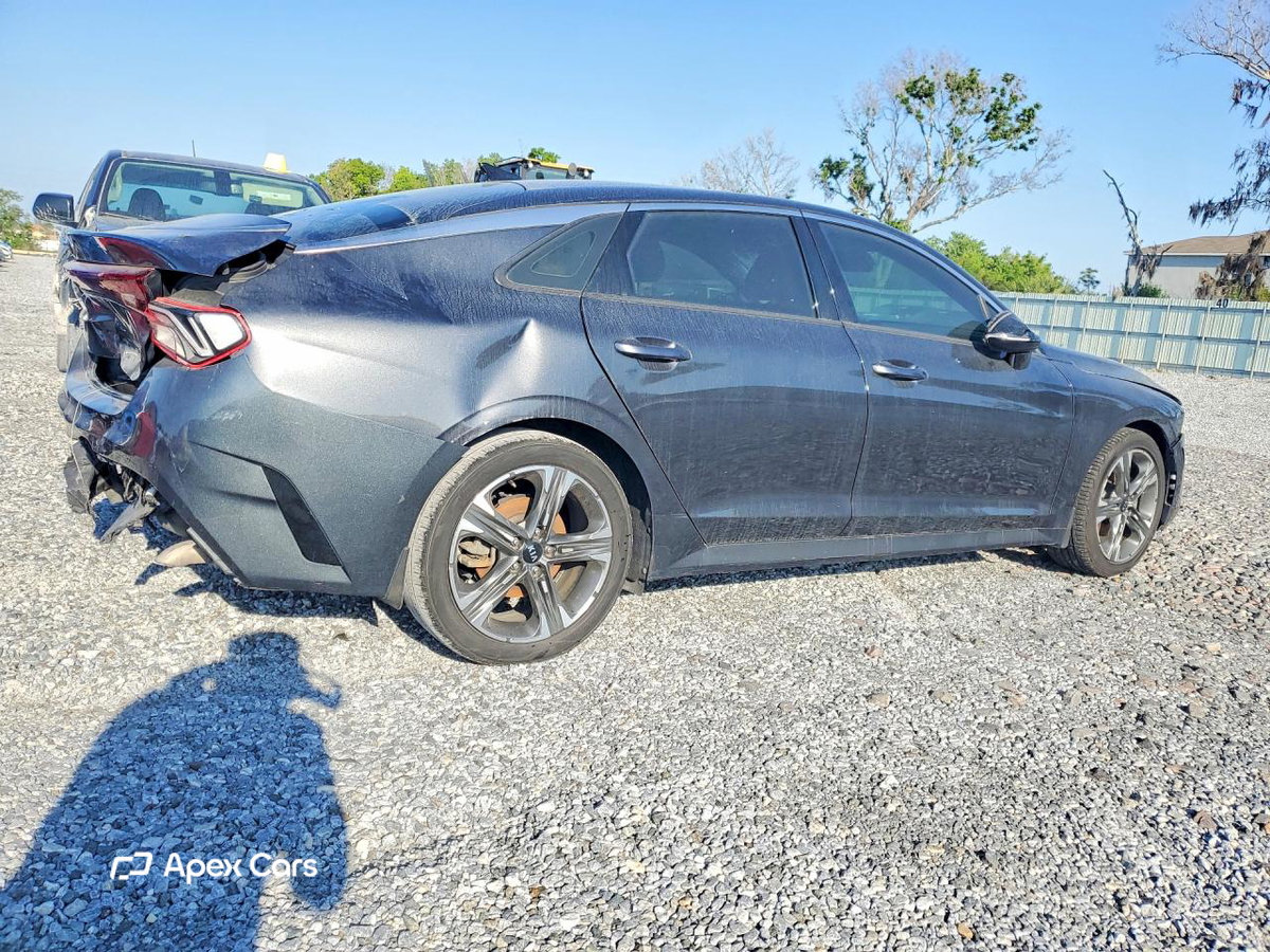 Kia K5 2021