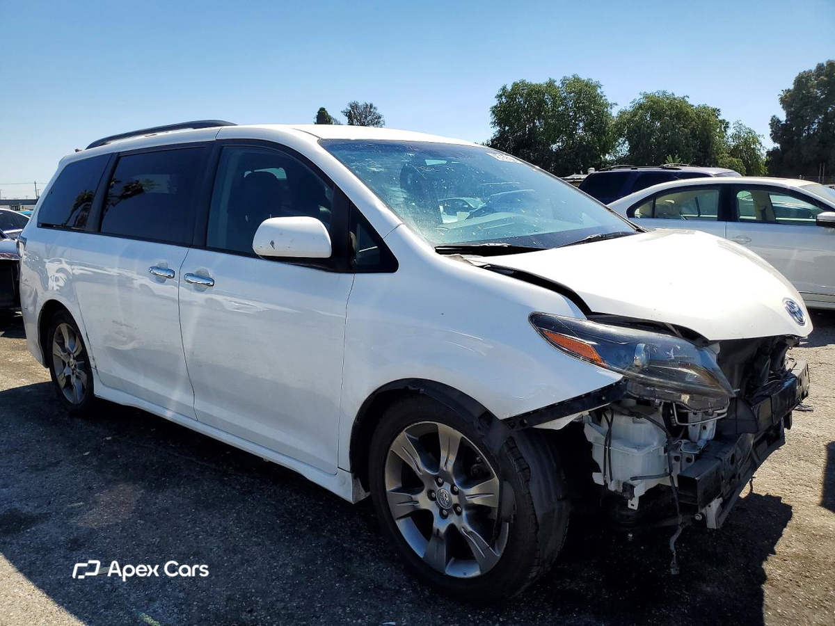 Toyota Sienna 2015