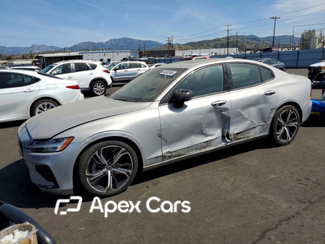 Volvo S60 2024 - Image 1 of 12