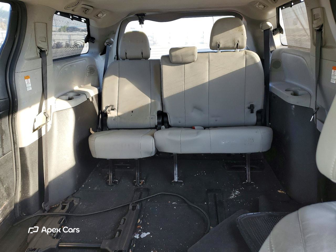 Toyota Sienna 2016