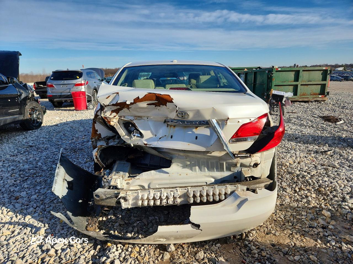 Toyota Avalon 2011