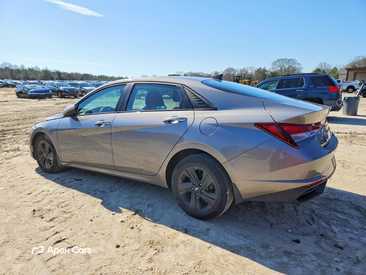 Hyundai Elantra 2022