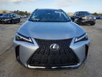 Lexus UX 2024