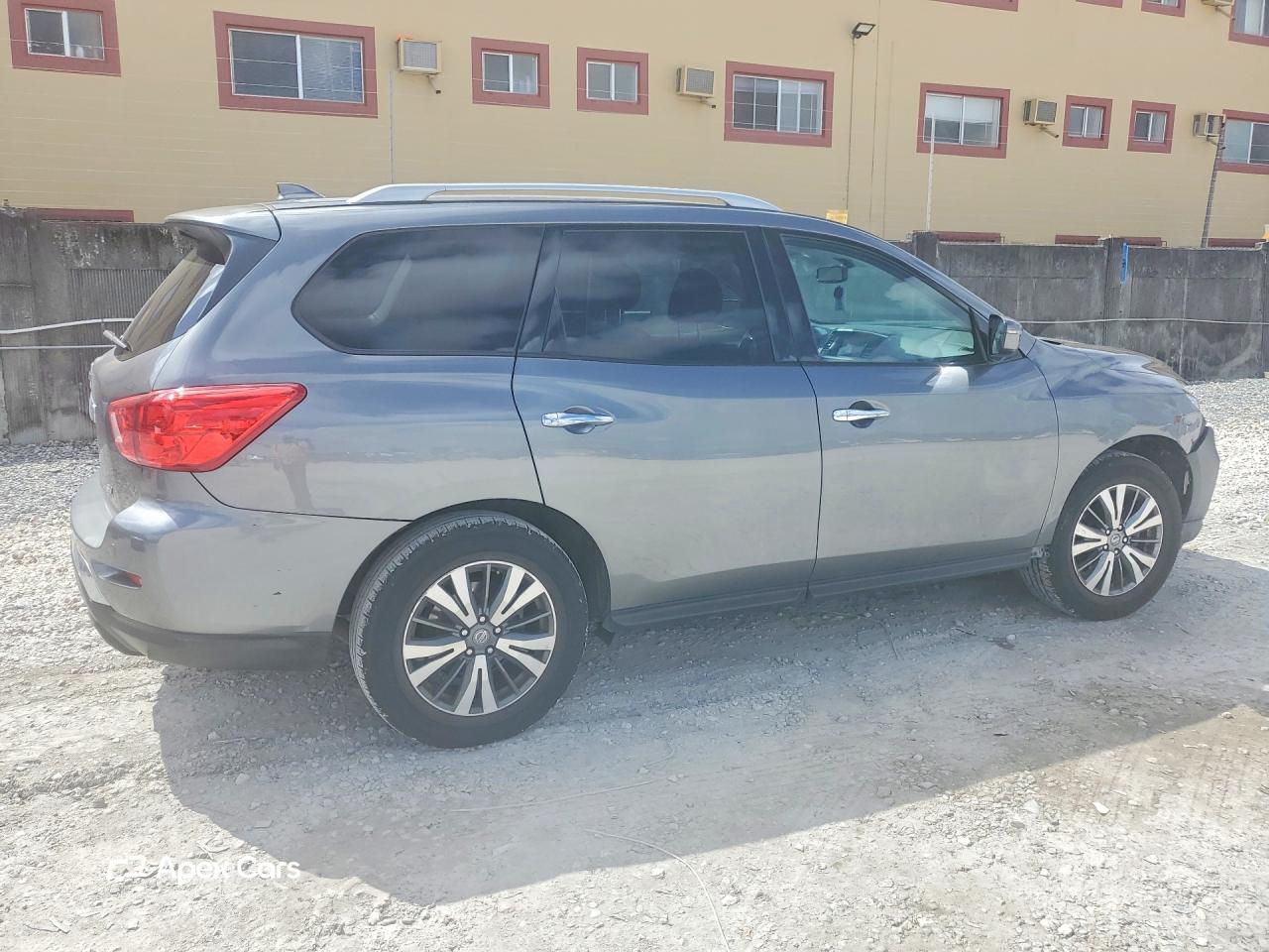 Nissan Pathfinder 2019