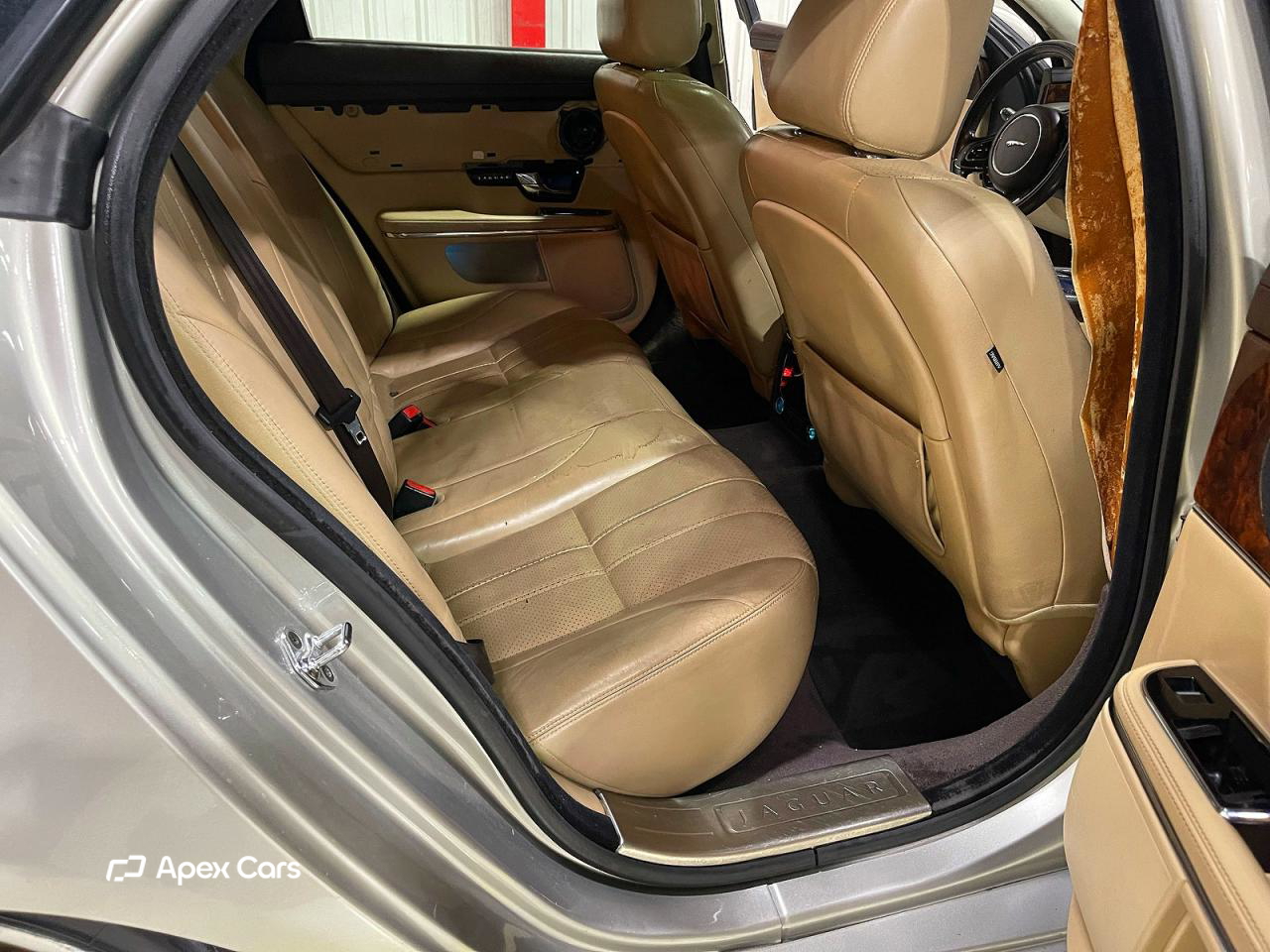 Jaguar XJ 2011