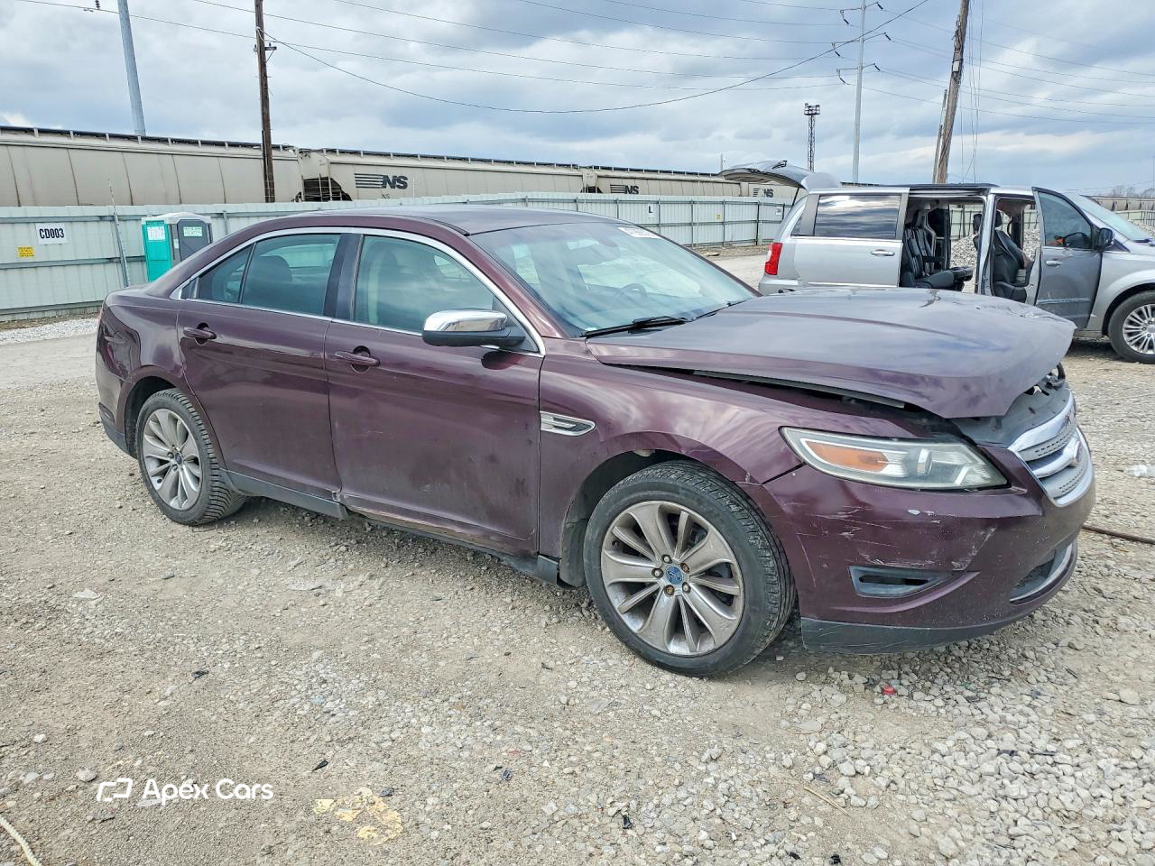 Ford Taurus 2011