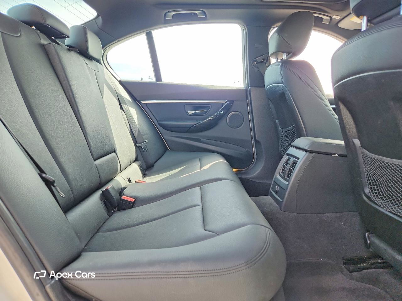 BMW Series 3 2016