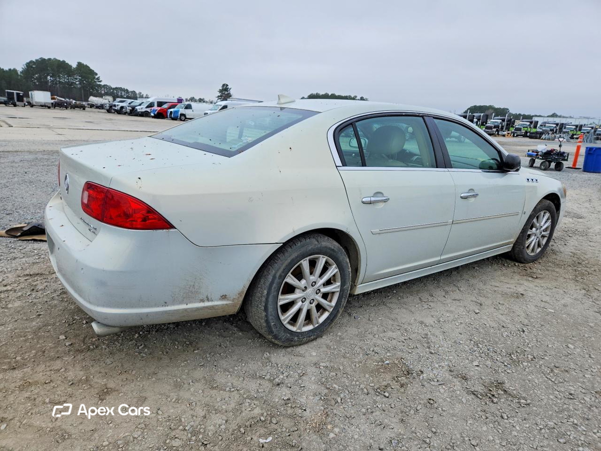 Buick Lucerne 2010