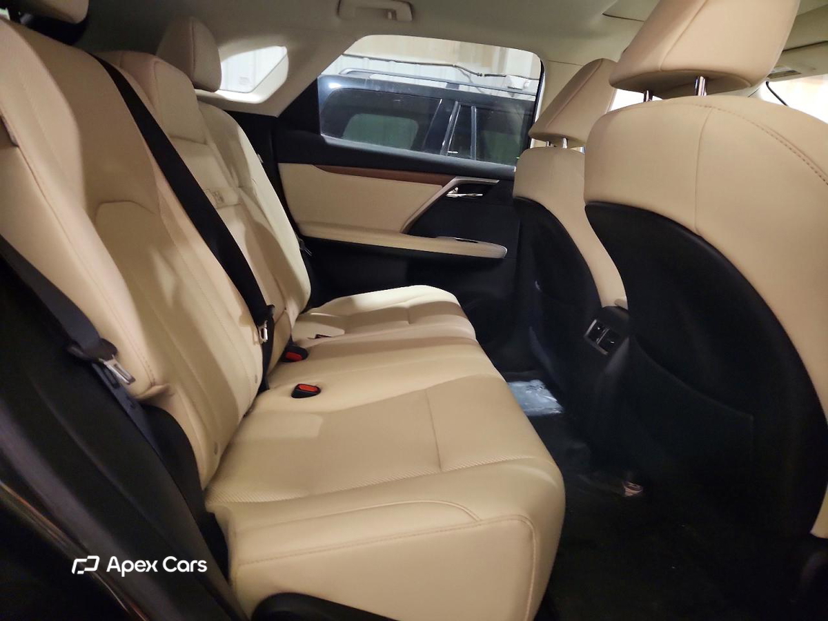 Lexus RX 2021