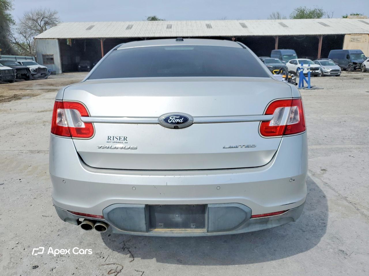 Ford Taurus 2010