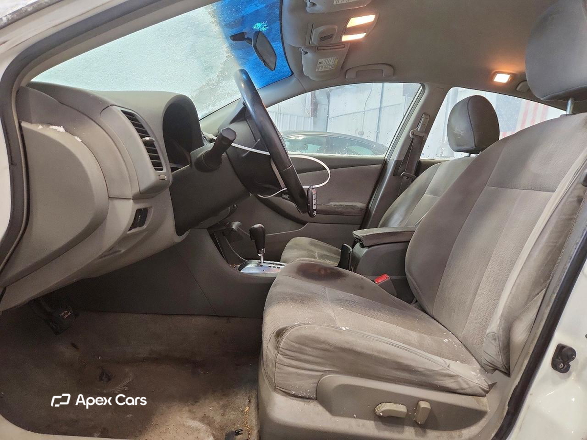 Nissan Altima 2011