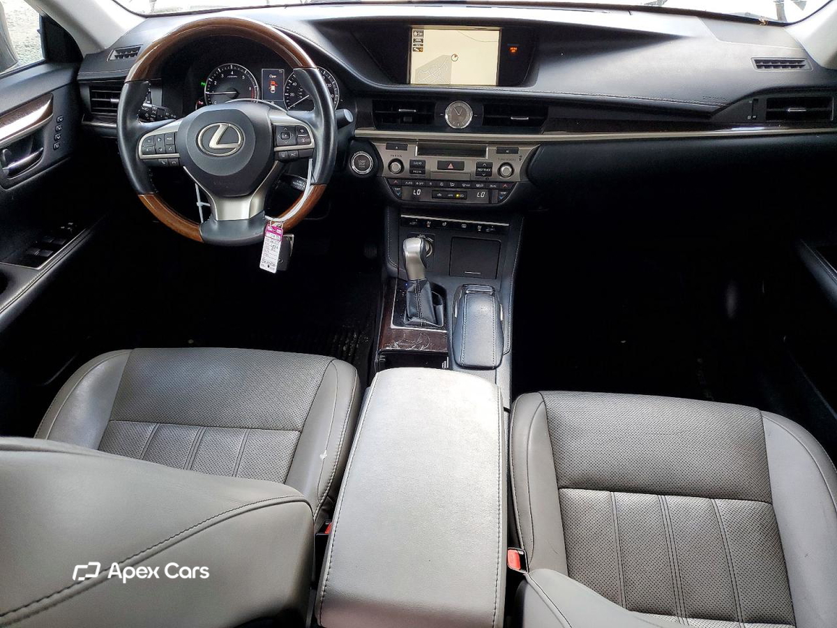 Lexus ES 2018
