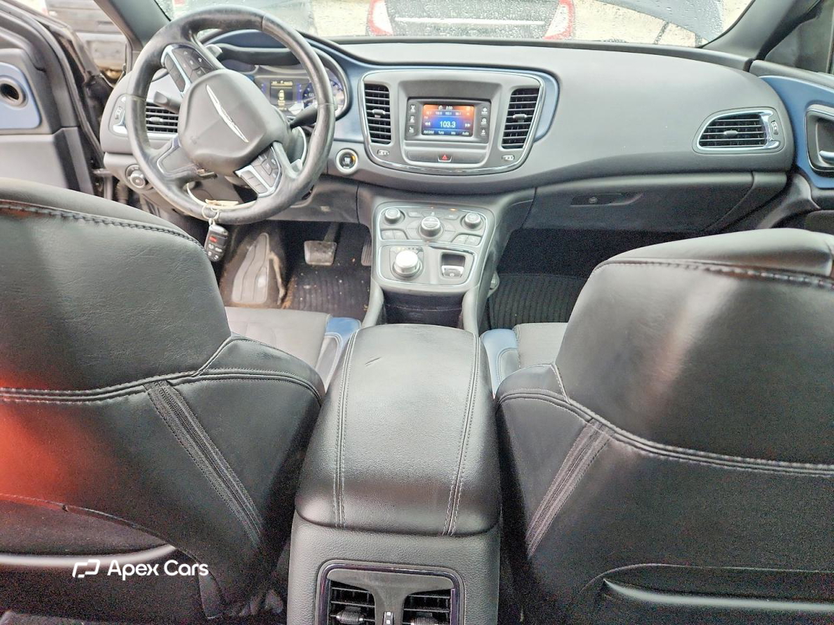 Chrysler 200 2015