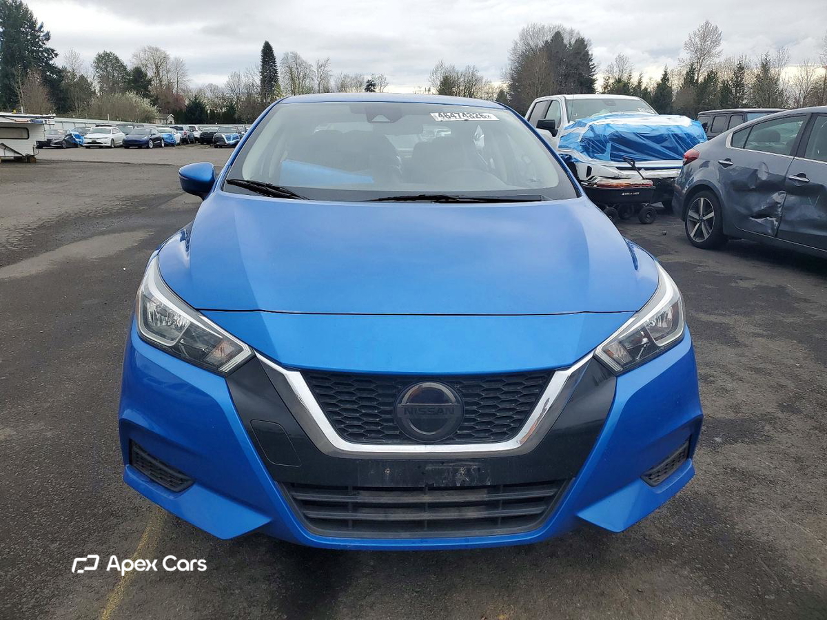 Nissan Versa 2020