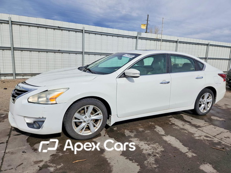 Nissan Altima 2015 - Image 1 of 13