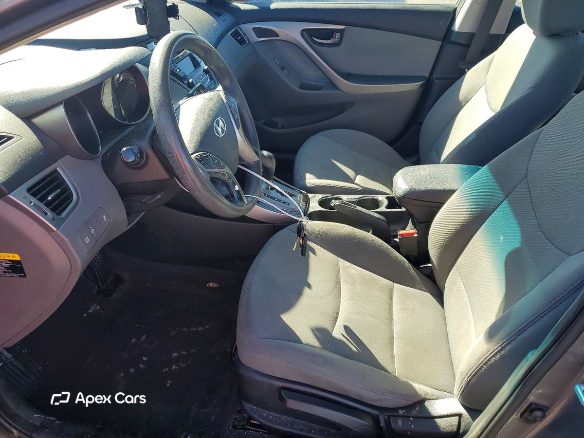 Hyundai Elantra 2013