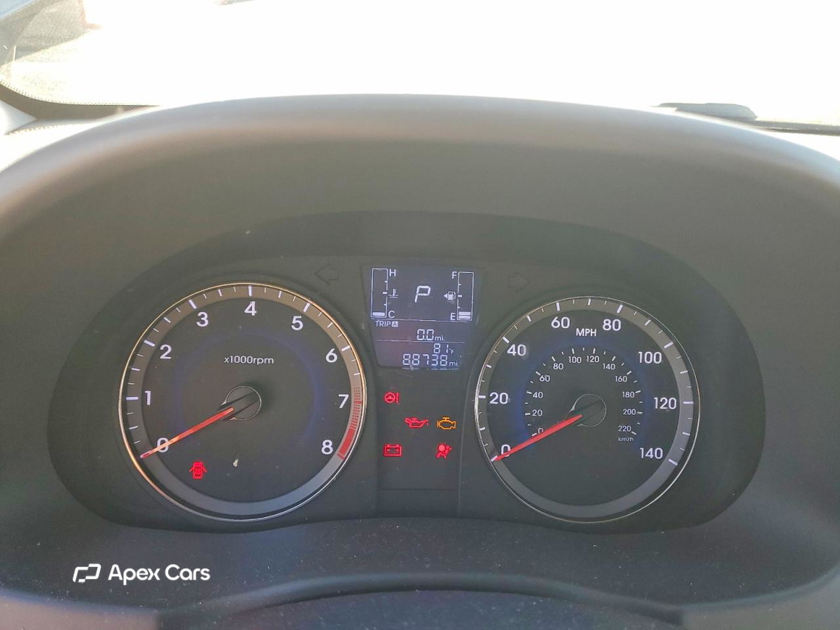 Hyundai Accent 2015