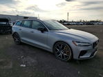 Volvo V60 2024