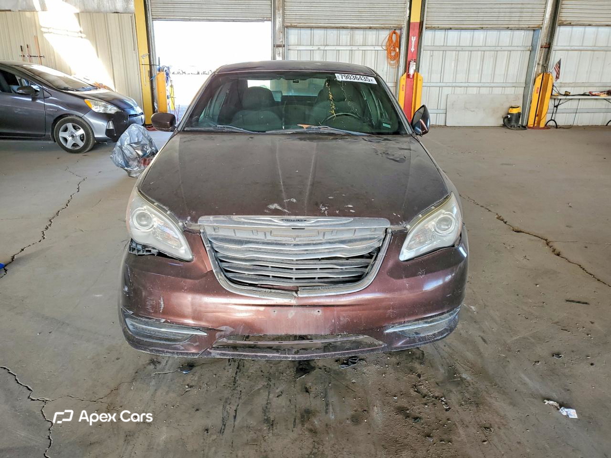 Chrysler 200 2012
