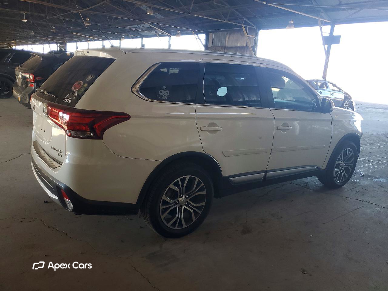 Mitsubishi Outlander 2016