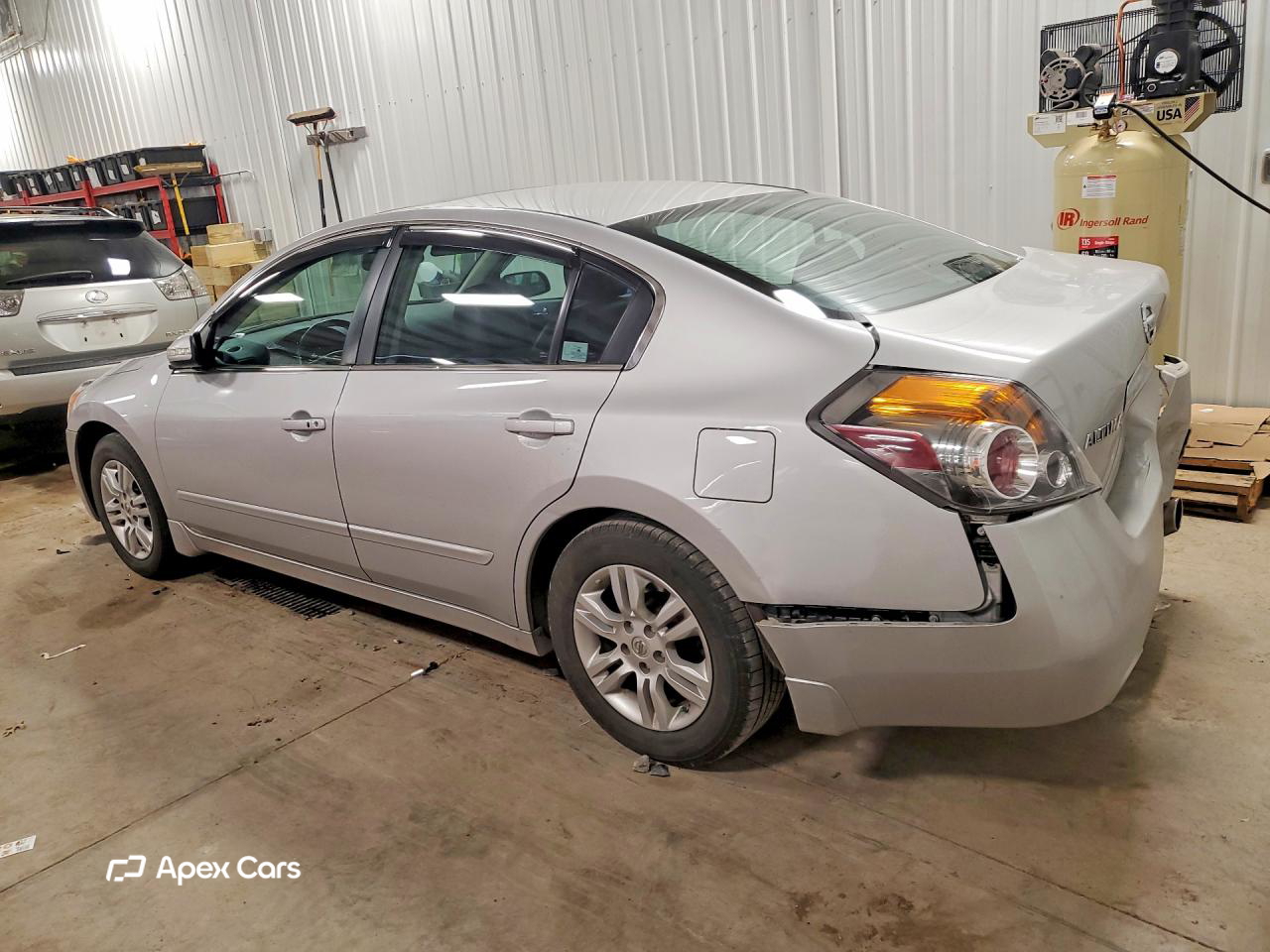 Nissan Altima 2011