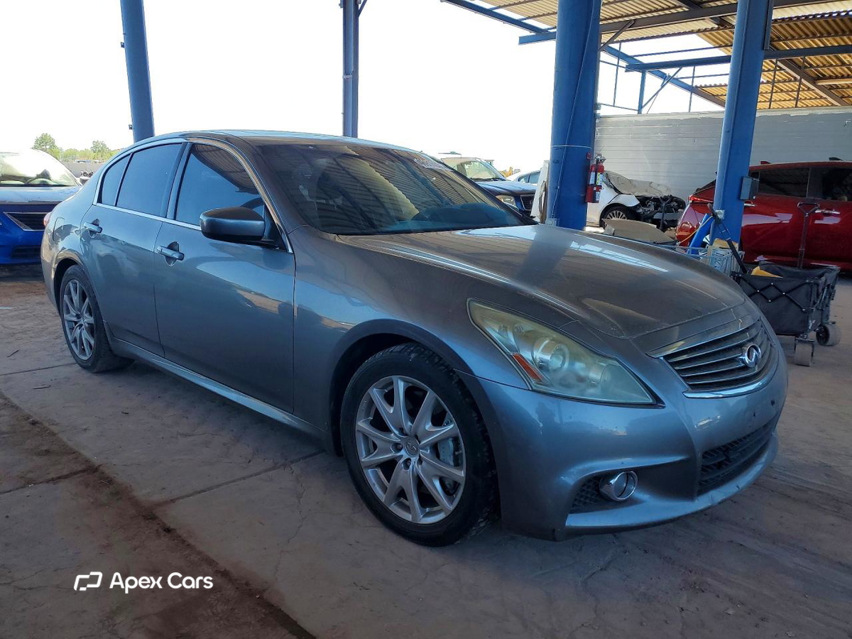 Infiniti G 2011