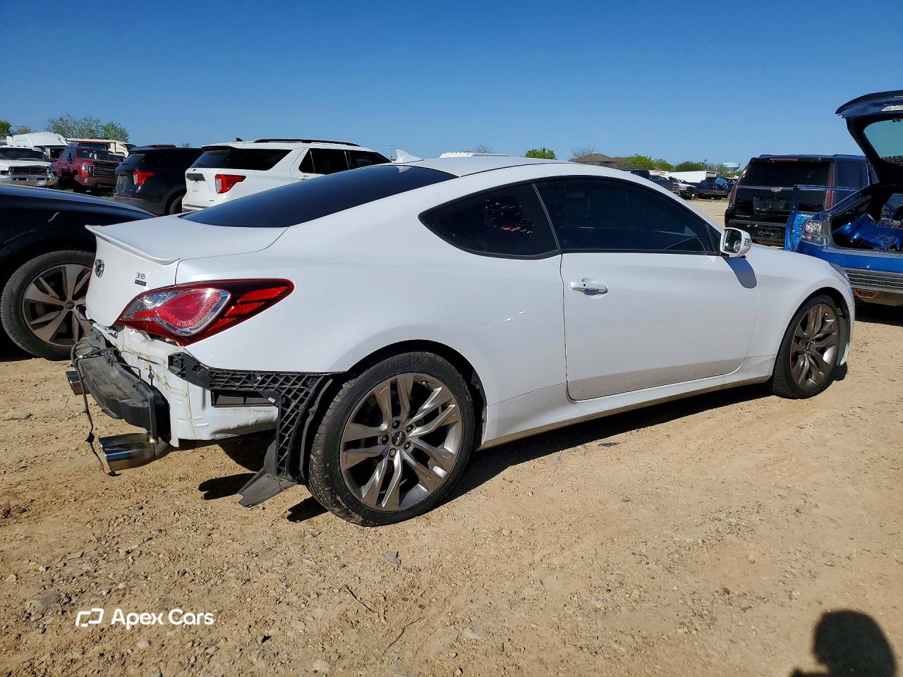 Hyundai Genesis 2015