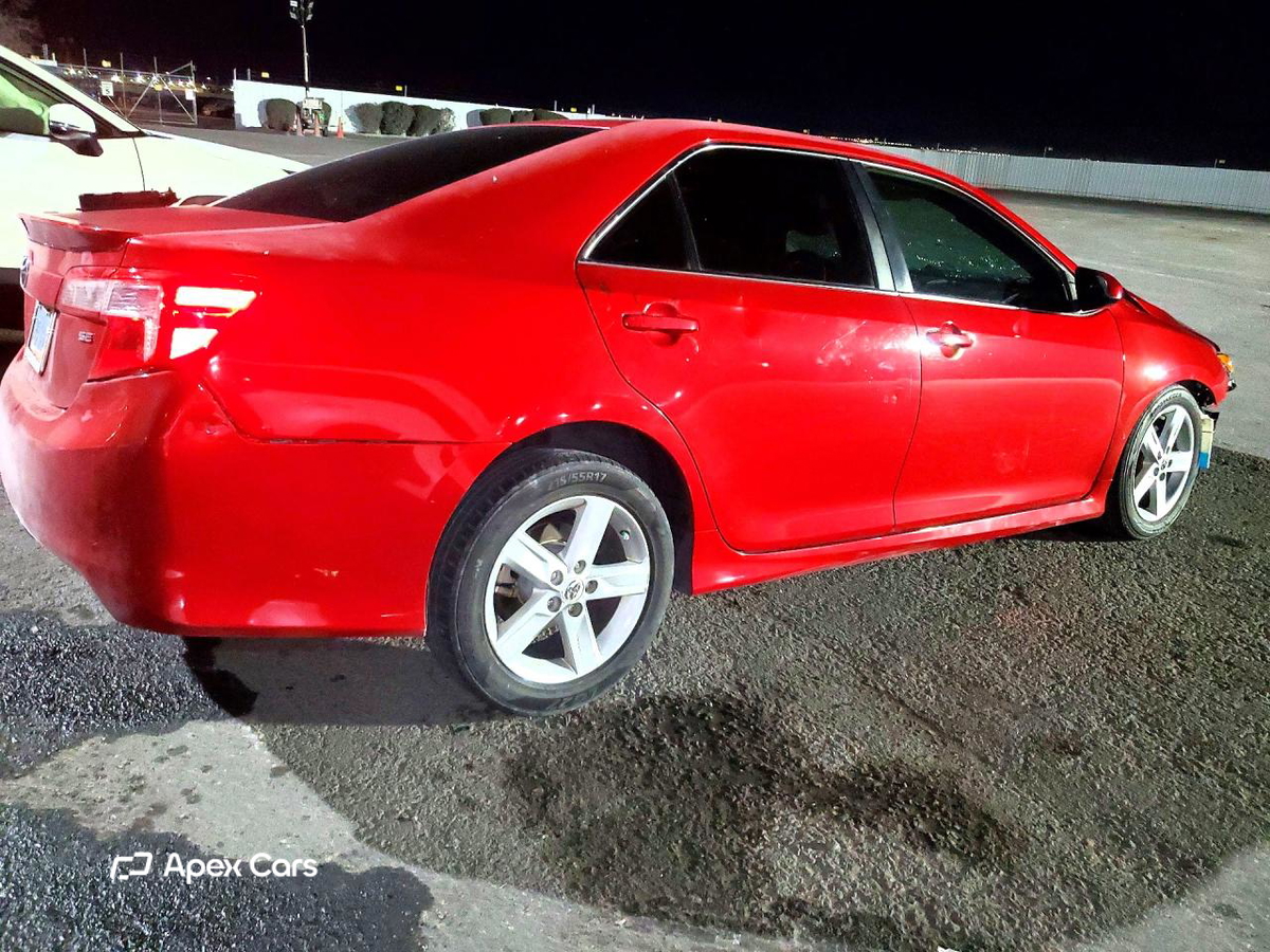 Toyota Camry 2012