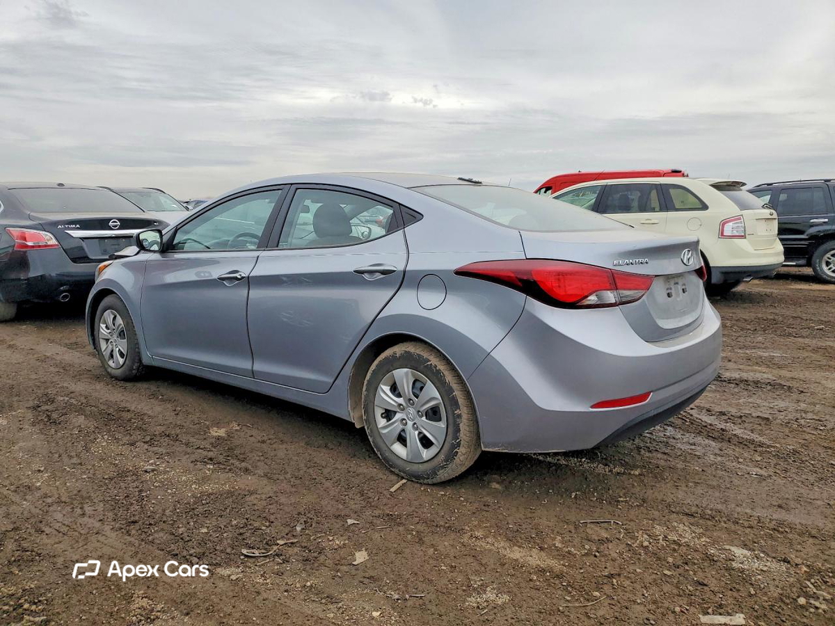 Hyundai Elantra 2016