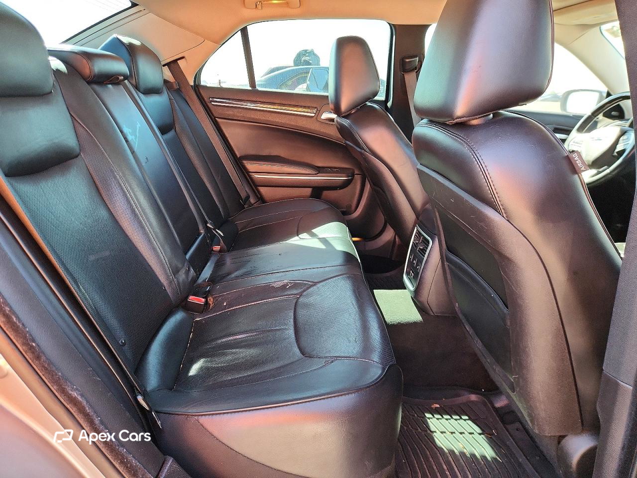 Chrysler 300 2016