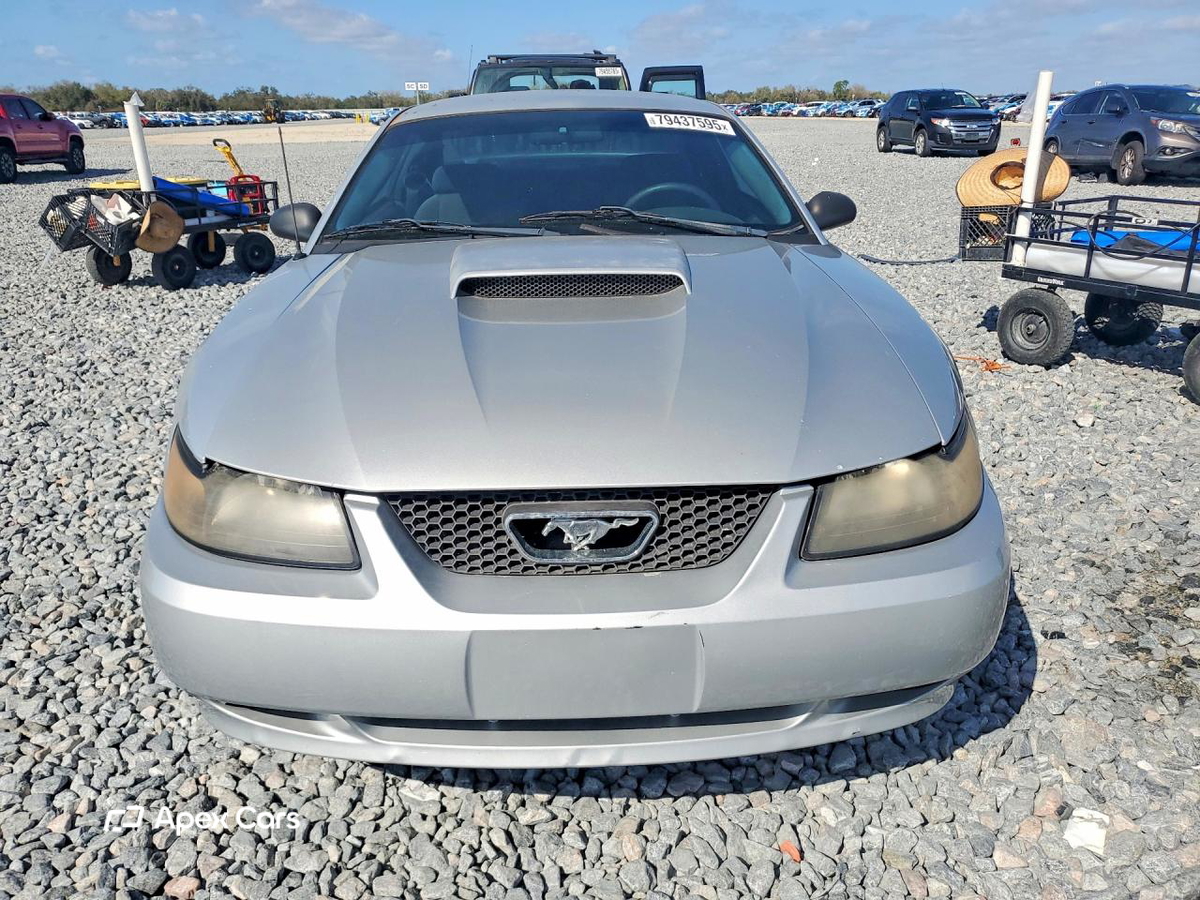 Ford Mustang 2004